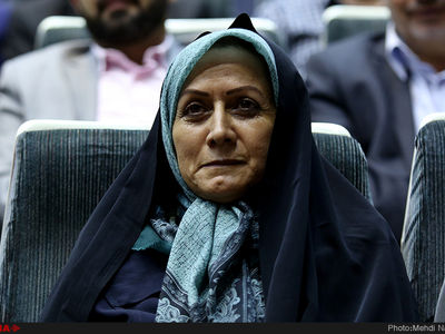 برای برگزاری عطر سیب باید از مردم نظرخواهی می‌شد/شرعا نسبت به عوارضی که مردم پرداخت می‌کنند، مسئول هستیم