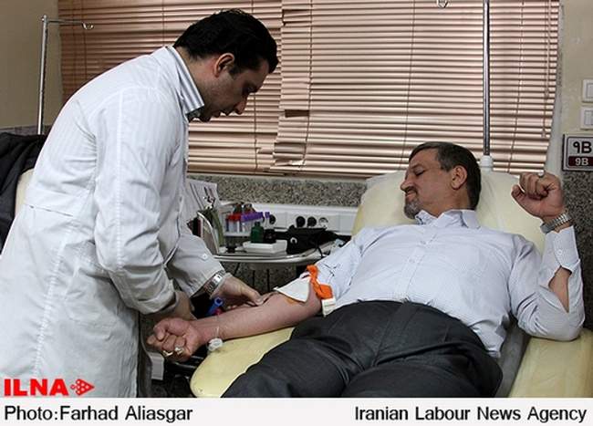 اهدای خون اعضای شورای هماهنگی جبهه اصلاحات