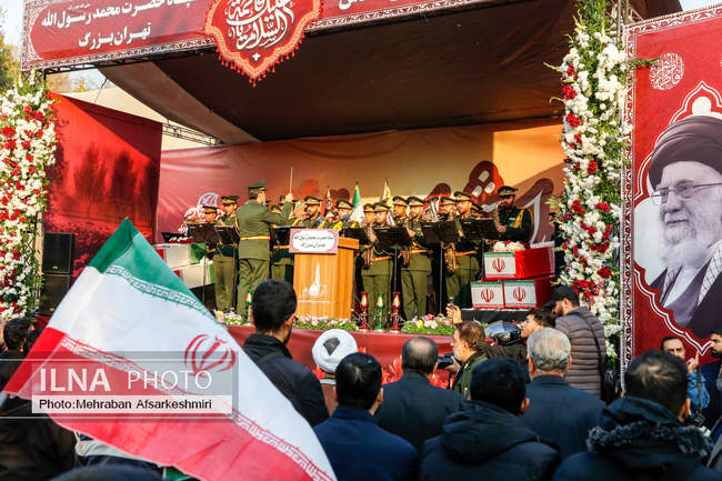 تشییع ۱۰۰ شهید گمنام دفاع مقدس