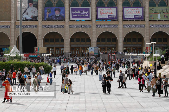 بازدید معاون اول رئیس‌جمهور از نمایشگاه کتاب تهران