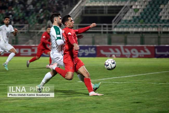 توقف تیم فوتبال تراکتور تبریز  برابر ذوب آهن اصفهان