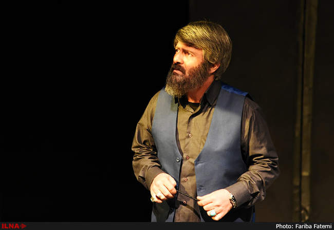 نمایش برگزین در تهران به روی صحنه رفت