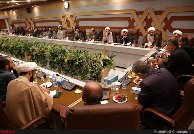 سفر وزیر ارتباطات و فناوری اطلاعات به استان قم