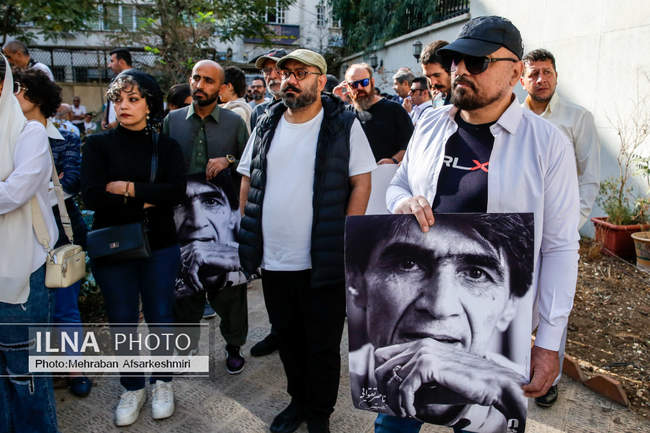 مراسم تشییع پیکر ناصر تقوایی