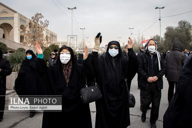 راهپیمایی نمازگزاران در اقدام توهین آمیز نشریه فرانسوی