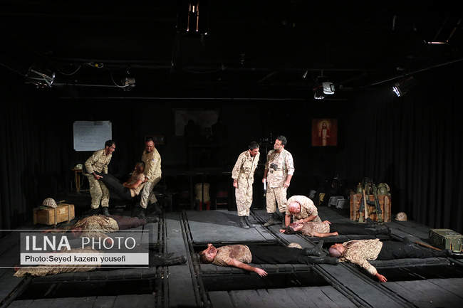 تئاتر «اولولری قویلایین»؛ پیام‌آور صلح روی صحنه تبریز