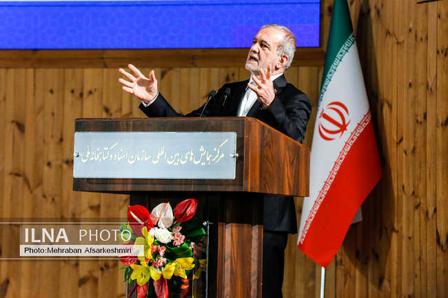 دیدار رهبران ادیان توحیدی‌ با رئیس جمهور