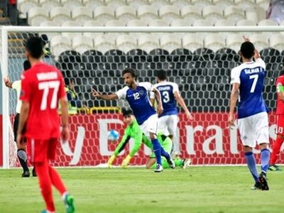 بیژن ذوالفقارنسب: اشتباه داور هم نبود پرسپولیس صعود نمی‌کرد