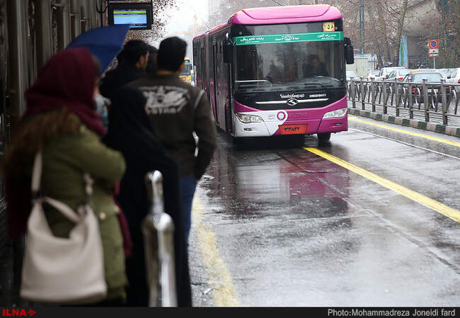یک روز بارانی در تهران 