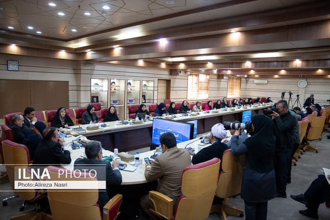 نشست خبری سخنگوی دولت با خبرنگاران قزوینی 