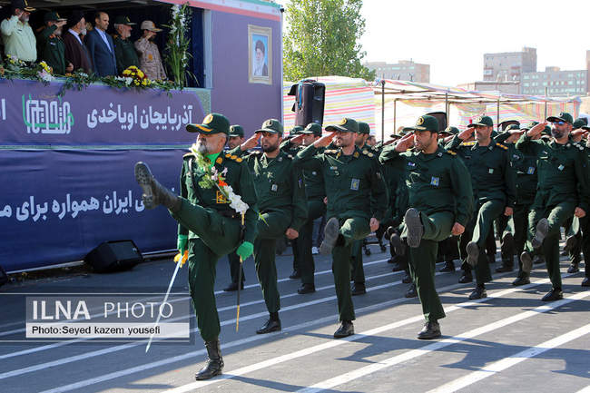 رژه نیروهای مسلح در تبریز