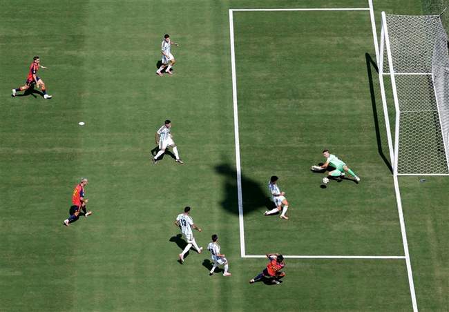 گزارش تصویری دیدار اسپانیا و آرژانتین