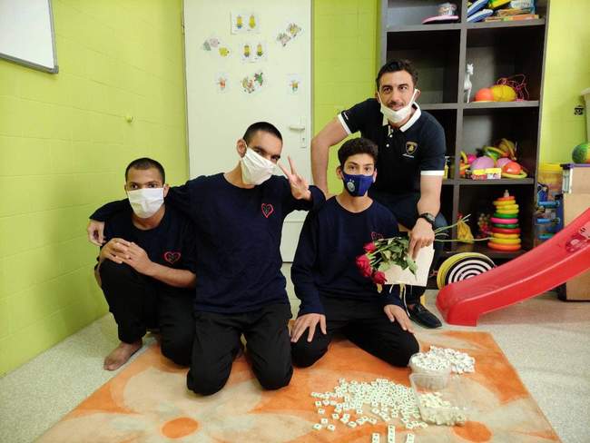 گزارش تصویری از بازدید مهدی رحمتی از مجموعه معلولان ذهنی شهید بهشتی 