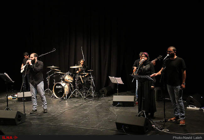 اجرای کنسرت (تکرار نا منظم بی تو ) با هنرمندی مهیار علیزاده ، لیندا کی�