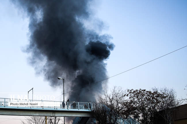 آتش‌سوزی در بارانداز ۱۲ هزار متری در شوش 