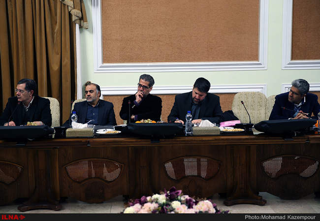 نشست تخصصی آزاداندیشی و تضارب آراء