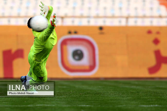 دیدار تیمهای فوتبال پرسپولیس تهران-ون‌پارس اصفهان در جام حذفی