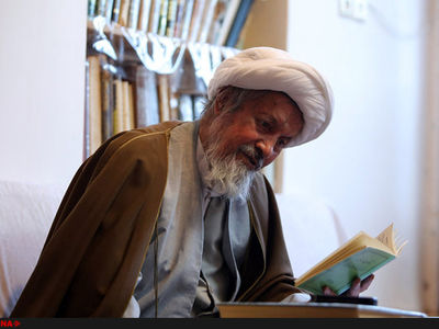 آیت‌الله مومن درگذشت