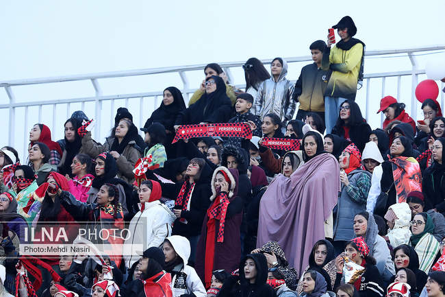 دیدار تیمهای استقلال تهران و پرسپولیس تهران