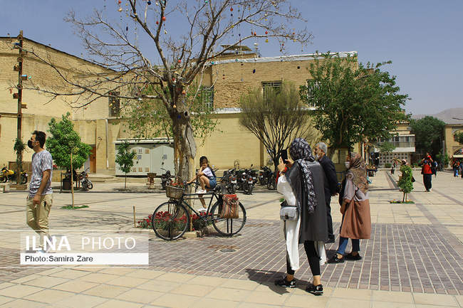 بازدید مسافران نوروزی ازمجموعه زندیه شیراز