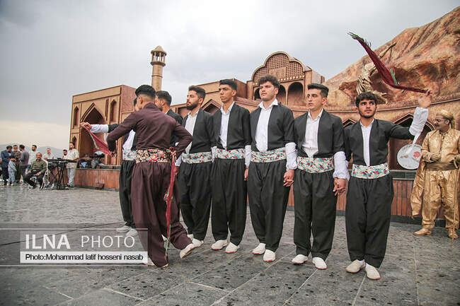 اختتامیه برنا مه های روز سنه در پارک روجیار با حضور مسئولینو مردم برگزار شد 