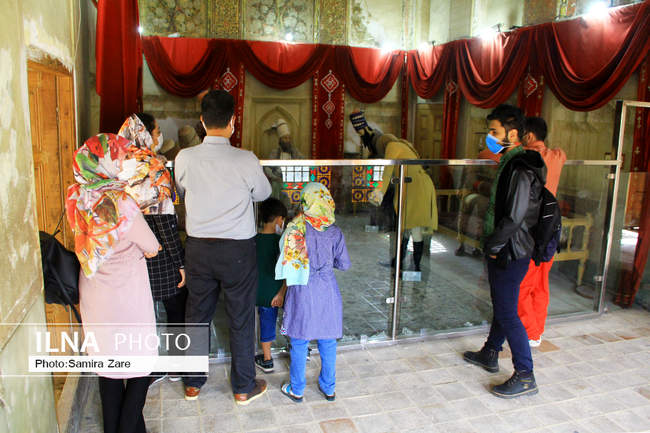 بازدید مسافران نوروزی ازمجموعه زندیه شیراز