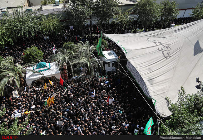 از حضور مسئولان عالی نظام در مراسم تشییع تا سلفی سپاهیان با فرزند ۲ساله شهید
