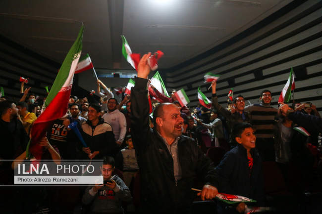 تماشای دومین بازی ایران در جام جهانی قطر در فرهنگسرای اشراق