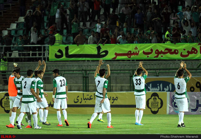 سوپرجام فوتبال ایران - دیدار تیم‌های استقلال خوزستان و ذوب آهن اصفها