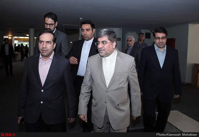 مراسم روزی برای خبرنگار با حضور محمد جواد ظریف و علی جنتی