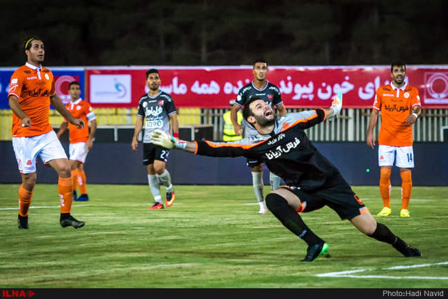 لیگ برتر فوتبال ایران جام خلیج فارس : پرسپولیس-سایپا