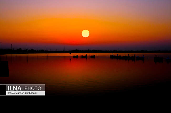 *سایه‌ی غروب در قلب آبادان؛ روایت تصویری از زندگی، نگاه و نفس‌های آخ