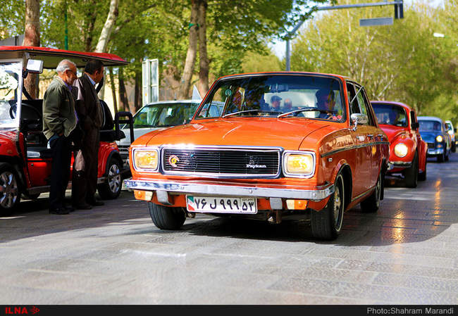 اولین رالی خودروهای کلاسیک در اصفهان