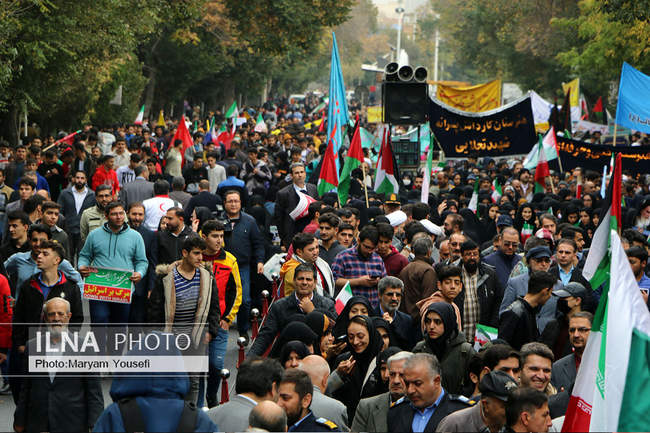      راهپیمایی یوم‌الله ۱۳ آبان‌ماه در تبریز 