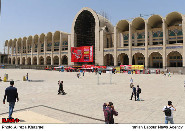 بازدید وزیر فرهنگ عراق از بیست و هشتمین نمایشگاه کتاب