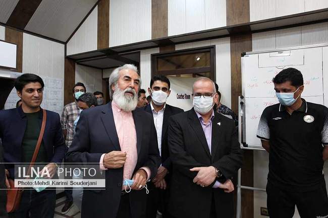 دیدار تیم های ذوب آهن اصفهان و سایپا