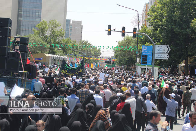 تشییع شهدای حادثه تروریستی سراوان در مشهد