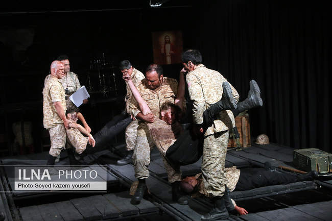 تئاتر «اولولری قویلایین»؛ پیام‌آور صلح روی صحنه تبریز