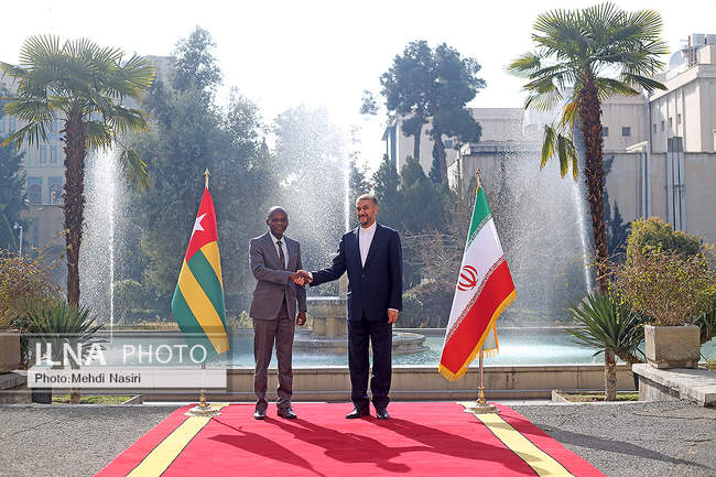 Iranian, Togolese FMs hold meeting
