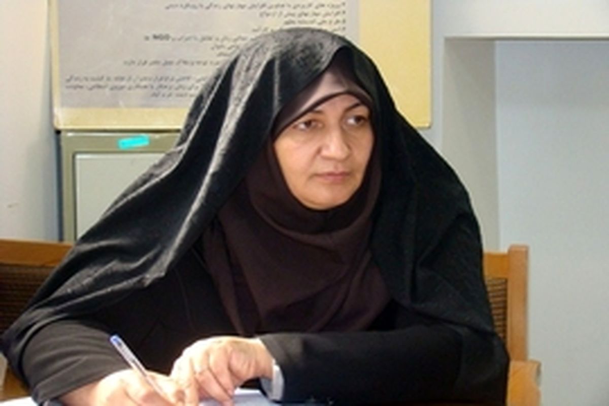 مسوولان باید با توسعه کار آفرینی، معضل اشتغال و بیکاری را به حداقل برسانند
