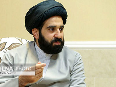 دینداری با تئاتر قابل جمع است چون هر دو دغدغه کانتکست دارند/ وزارت ارشاد جای خوبی برای اجرای مقررات نیست فقط باید قواعد سانسور را ابلاغ کند/ بسیاری از قصه‌های قرآنی پرفورمنس هستند