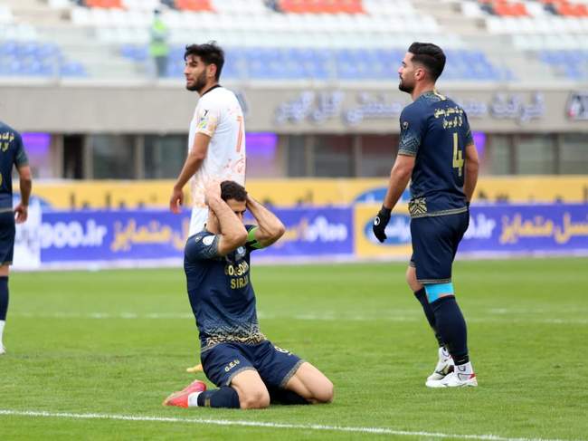 گزارش تصویری از بازی مس رفسنجان و گل گهر سیرجان