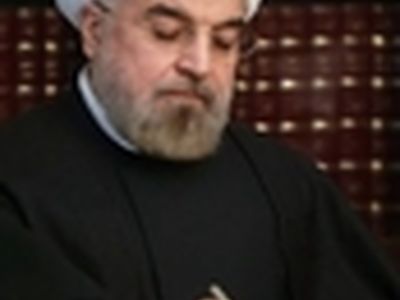 رییس جمهور درگذشت والده احمدی‌نژاد را تسلیت گفت