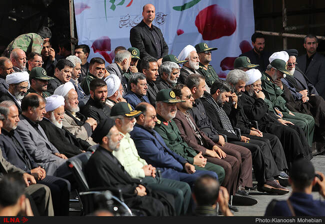 از حضور مسئولان عالی نظام در مراسم تشییع تا سلفی سپاهیان با فرزند ۲ساله شهید