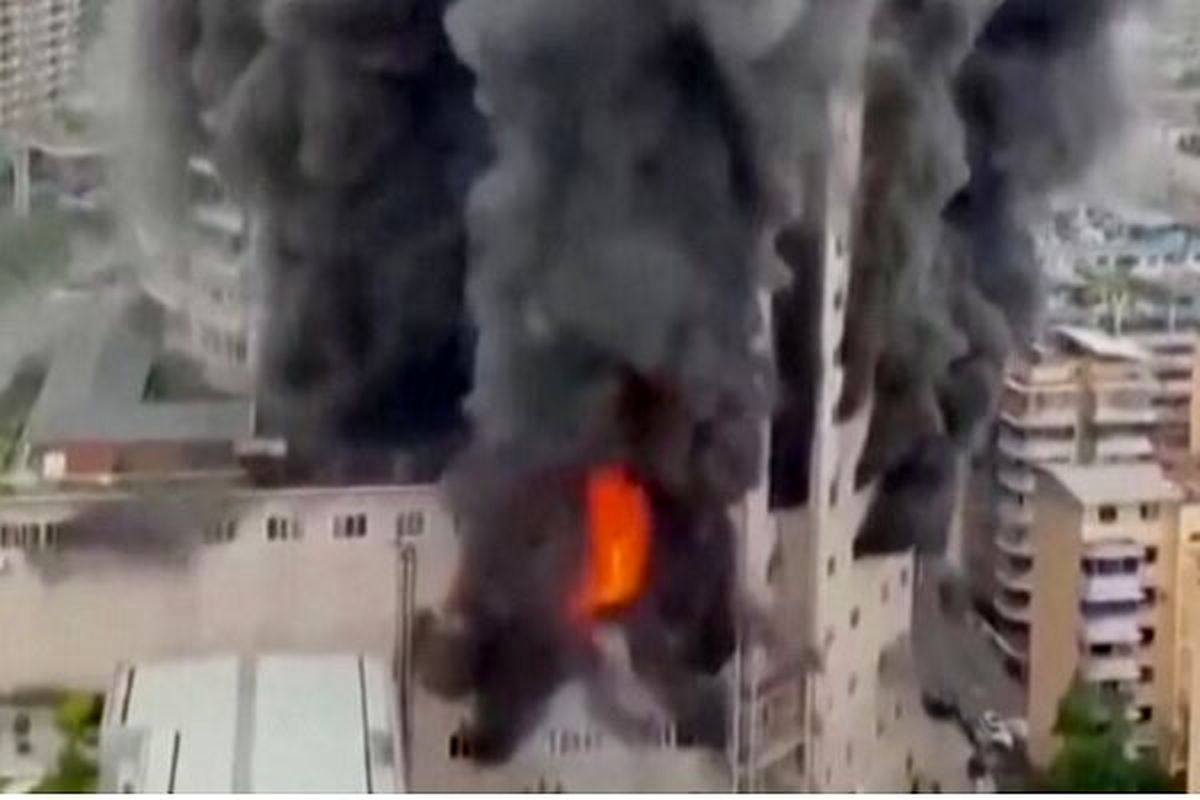 Fire at shopping mall in southwest China kills 16 people
