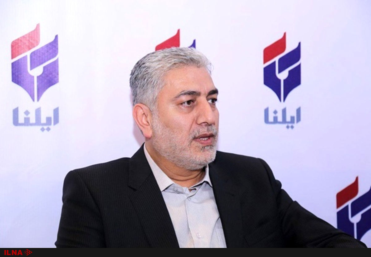 برخی برای استفاده از دلار 4200 تومانی بیش اظهاری می‌کنند/ دولت به بزرگترین صادرکننده رانت تبدیل شده است/ طرفدار تک‌نرخی کردن قیمت ارز نیستیم/ دولت کسب و کار خود را شفاف کند