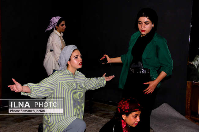 زنان شهر لیورپول مهرماه روی صحنه تئاتر