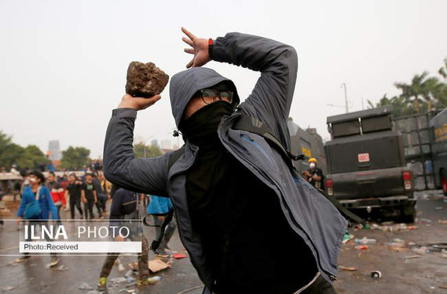 درگیری و اعتراضات خیابانی در اندونزی