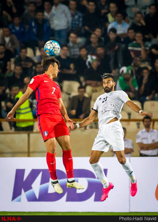 مسابقه فوتبال تیم ملی ایران و کره