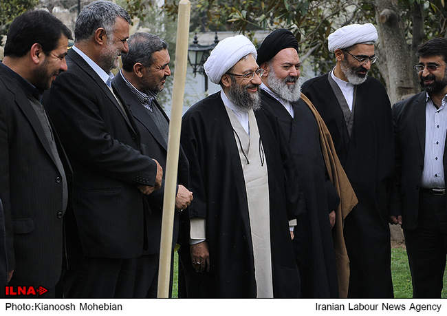 درختکاری رئیس قوه قضائیه